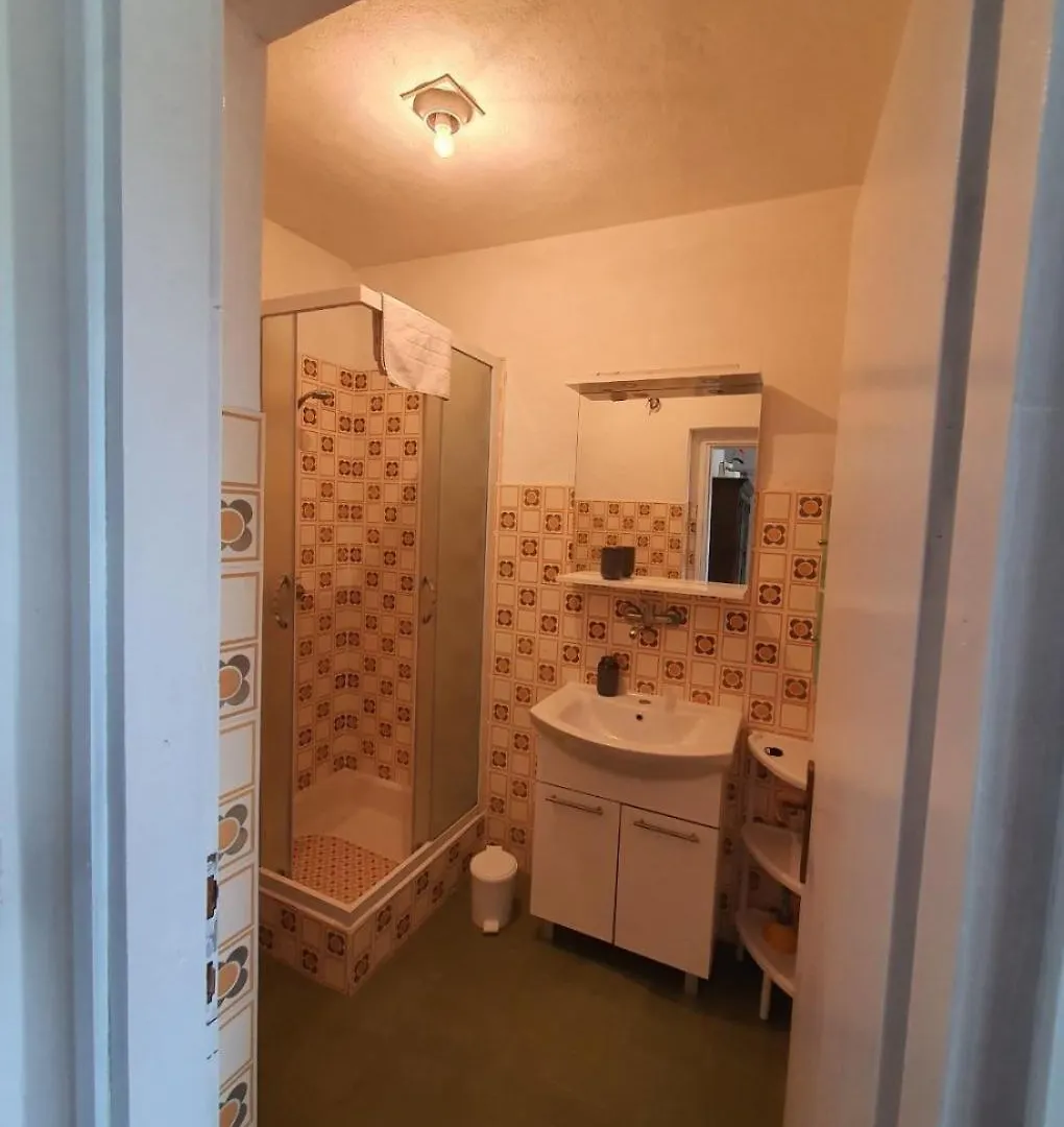Apartments Nina Seget Vranjica Croatia