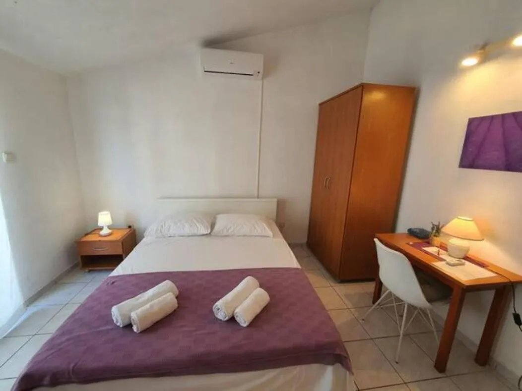 Apartments Nina Seget Vranjica