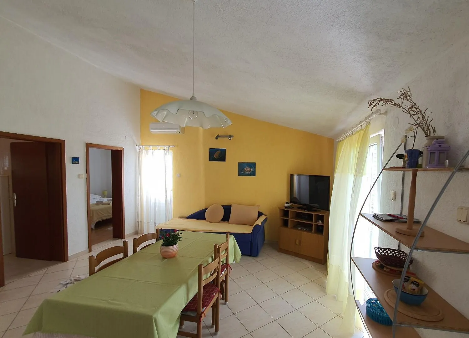 Apartments Nina Seget Vranjica