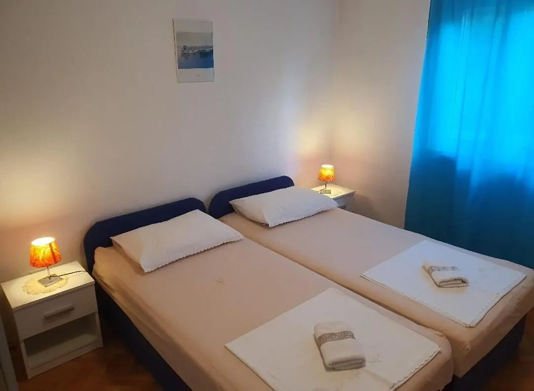 Apartments Nina Seget Vranjica
