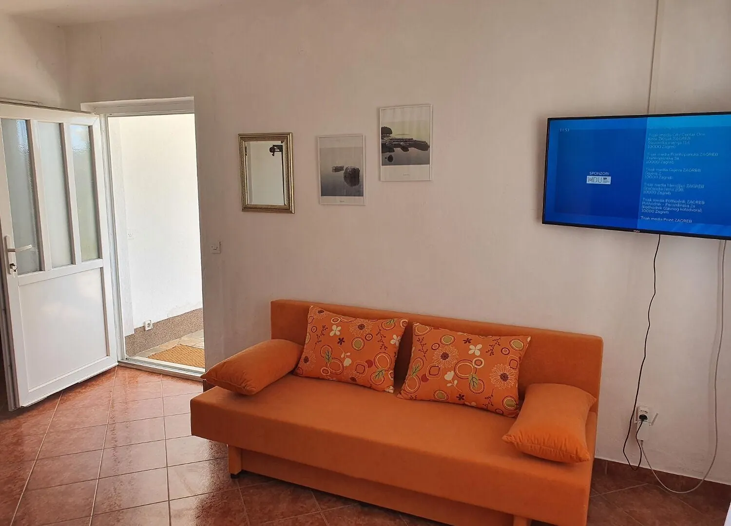 Apartments Nina Seget Vranjica 0*,  Croatia