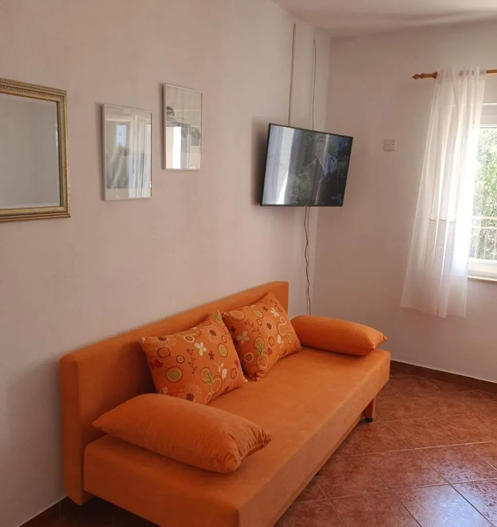 Apartments Nina Seget Vranjica