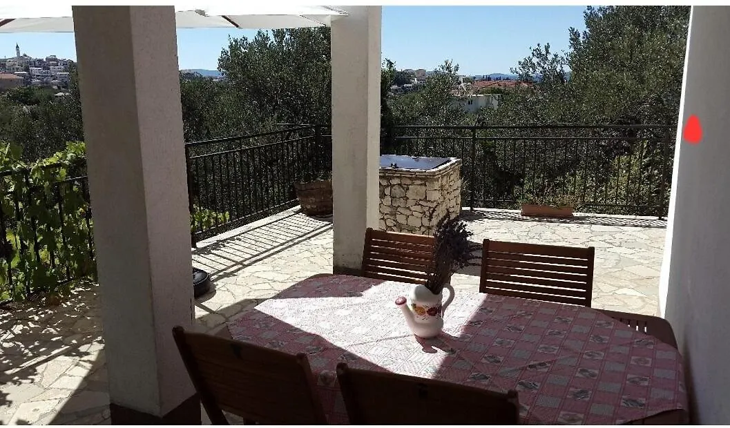 Apartments Nina Seget Vranjica