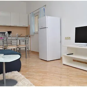 Apartament Luciano, Seget Vranjica